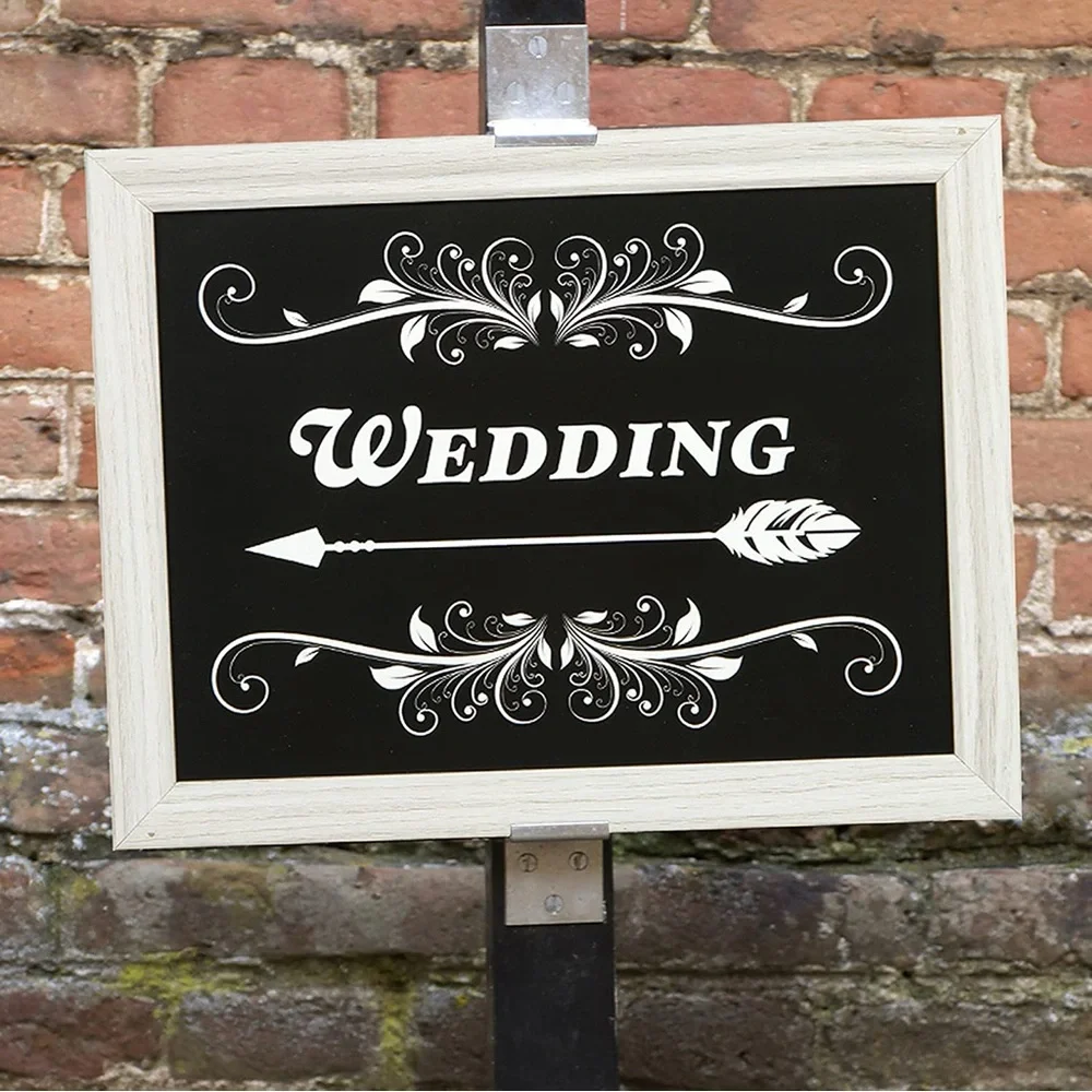 BNIB Hosley 3 Pack of Farmhouse White Wedding Signage 11.5 Inch Long
